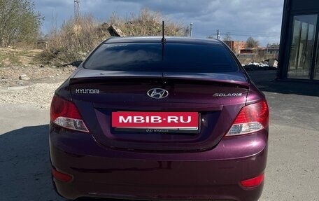 Hyundai Solaris II рестайлинг, 2011 год, 480 000 рублей, 4 фотография