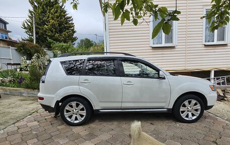 Mitsubishi Outlander III рестайлинг 3, 2010 год, 1 200 000 рублей, 8 фотография