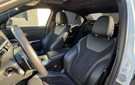 BMW 3 серия, 2021 год, 4 000 000 рублей, 15 фотография