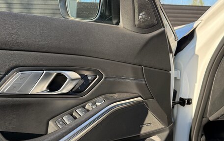 BMW 3 серия, 2021 год, 4 000 000 рублей, 13 фотография