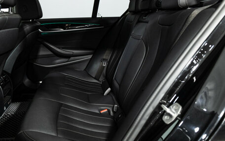 BMW 5 серия, 2020 год, 2 999 700 рублей, 10 фотография