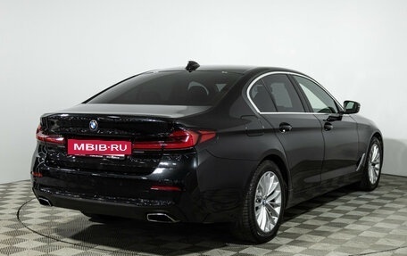 BMW 5 серия, 2020 год, 2 999 700 рублей, 5 фотография