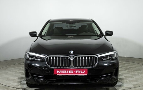 BMW 5 серия, 2020 год, 2 999 700 рублей, 2 фотография