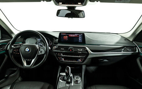 BMW 5 серия, 2020 год, 2 999 700 рублей, 13 фотография
