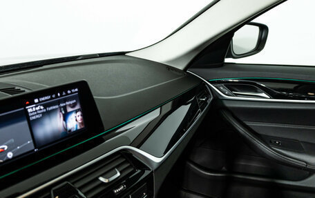 BMW 5 серия, 2020 год, 2 999 700 рублей, 19 фотография