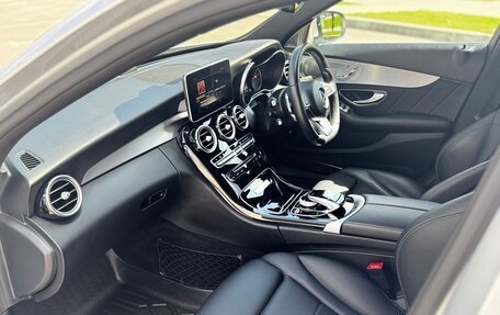Mercedes-Benz C-Класс, 2018 год, 2 350 000 рублей, 16 фотография