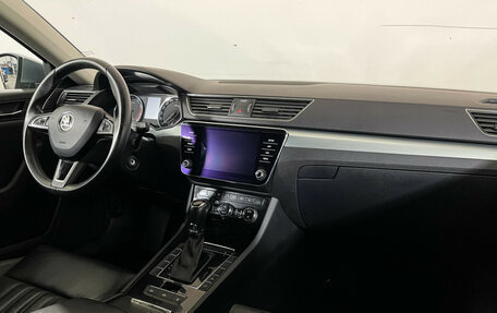 Skoda Superb III рестайлинг, 2018 год, 1 947 000 рублей, 9 фотография