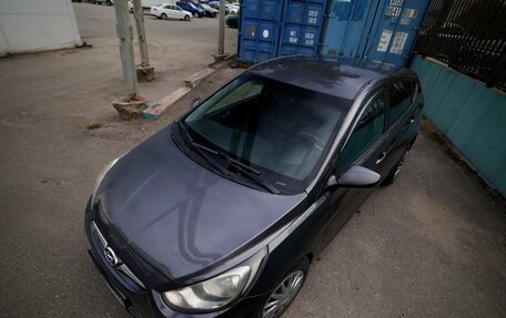Hyundai Solaris II рестайлинг, 2013 год, 700 000 рублей, 3 фотография