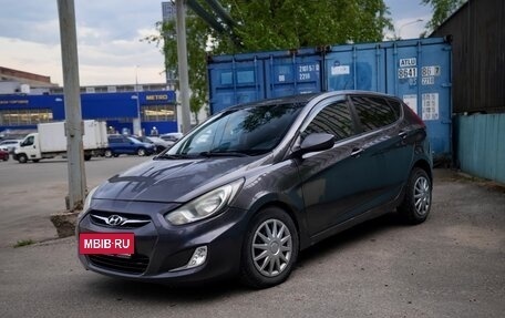 Hyundai Solaris II рестайлинг, 2013 год, 700 000 рублей, 4 фотография