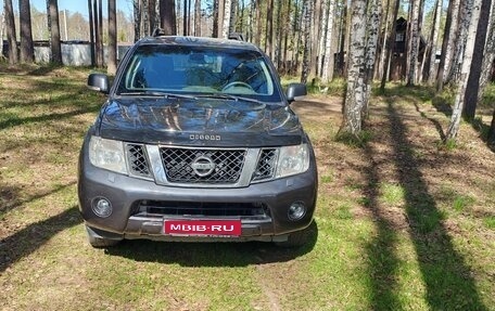 Nissan Pathfinder, 2010 год, 1 399 000 рублей, 1 фотография