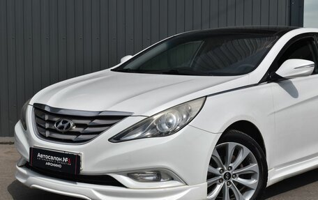 Hyundai Sonata VI, 2011 год, 949 999 рублей, 1 фотография