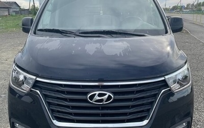 Hyundai Grand Starex Grand Starex I рестайлинг 2, 2020 год, 4 500 000 рублей, 1 фотография