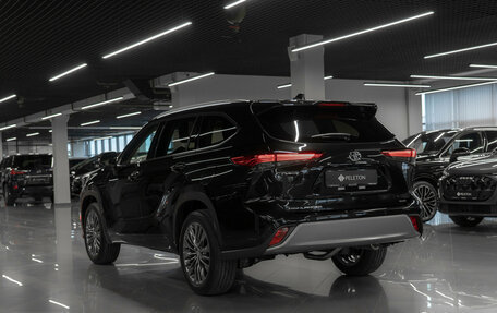 Toyota Highlander, 2025 год, 5 290 000 рублей, 26 фотография