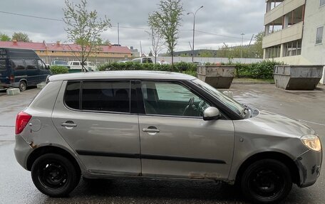 Skoda Fabia II, 2009 год, 250 000 рублей, 3 фотография