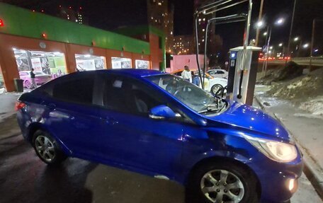 Hyundai Solaris II рестайлинг, 2012 год, 610 000 рублей, 7 фотография