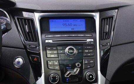 Hyundai Sonata VI, 2011 год, 949 999 рублей, 19 фотография