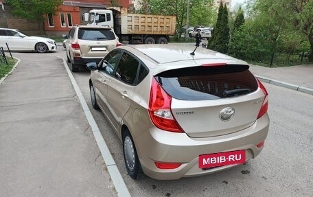 Hyundai Solaris II рестайлинг, 2012 год, 750 000 рублей, 10 фотография