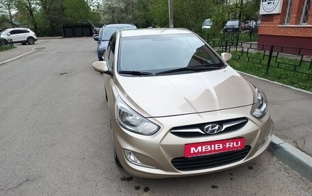 Hyundai Solaris II рестайлинг, 2012 год, 750 000 рублей, 6 фотография