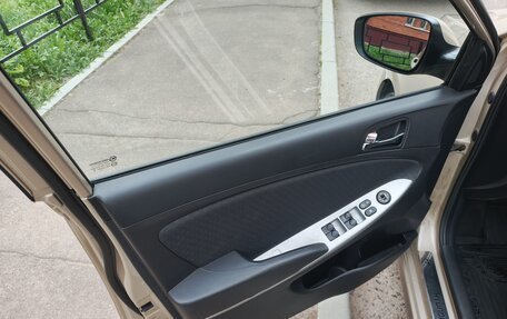 Hyundai Solaris II рестайлинг, 2012 год, 750 000 рублей, 13 фотография
