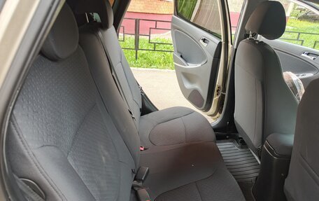 Hyundai Solaris II рестайлинг, 2012 год, 750 000 рублей, 15 фотография