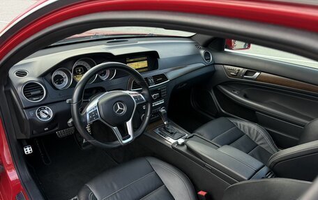 Mercedes-Benz C-Класс, 2011 год, 1 300 000 рублей, 9 фотография