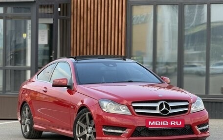 Mercedes-Benz C-Класс, 2011 год, 1 300 000 рублей, 4 фотография