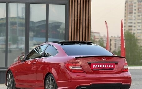 Mercedes-Benz C-Класс, 2011 год, 1 300 000 рублей, 7 фотография