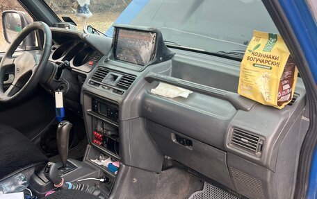 Mitsubishi Pajero III рестайлинг, 1994 год, 1 650 000 рублей, 16 фотография