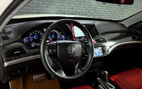Honda Crosstour I рестайлинг, 2013 год, 1 850 000 рублей, 13 фотография