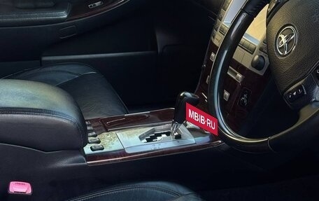 Toyota Crown Majesta, 2005 год, 1 400 000 рублей, 9 фотография