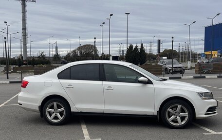 Volkswagen Jetta VI, 2015 год, 1 115 000 рублей, 2 фотография