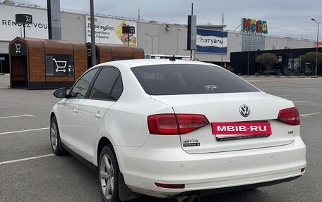 Volkswagen Jetta VI, 2015 год, 1 115 000 рублей, 4 фотография