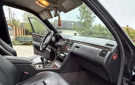 Mercedes-Benz E-Класс, 1998 год, 250 000 рублей, 10 фотография