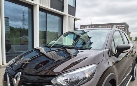 Renault Kaptur I рестайлинг, 2019 год, 1 495 000 рублей, 33 фотография