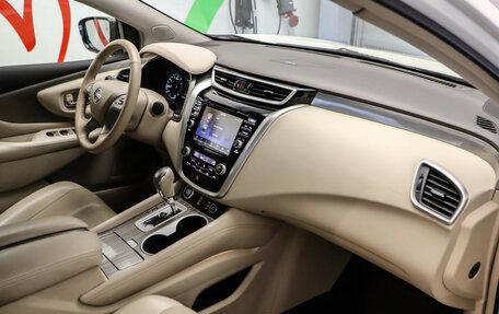 Nissan Murano, 2019 год, 2 750 000 рублей, 19 фотография
