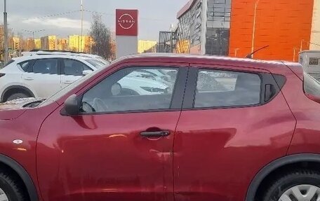 Nissan Juke II, 2011 год, 850 000 рублей, 6 фотография