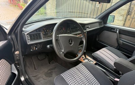 Mercedes-Benz 190 (W201), 1985 год, 290 000 рублей, 5 фотография