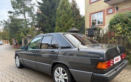 Mercedes-Benz 190 (W201), 1985 год, 290 000 рублей, 4 фотография