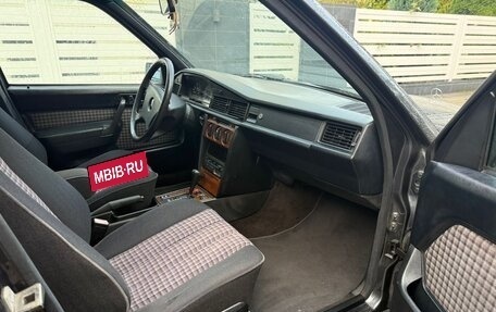 Mercedes-Benz 190 (W201), 1985 год, 290 000 рублей, 8 фотография