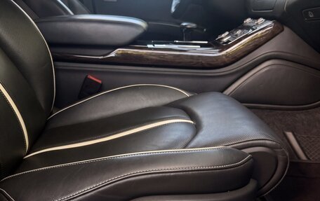 Audi A8, 2012 год, 1 670 000 рублей, 12 фотография