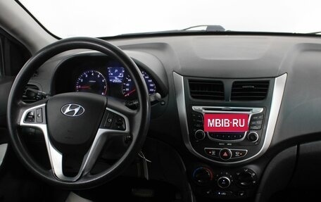 Hyundai Solaris II рестайлинг, 2012 год, 920 000 рублей, 16 фотография