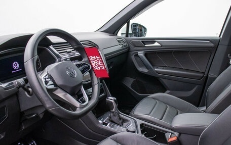 Volkswagen Tiguan II, 2021 год, 4 490 000 рублей, 9 фотография