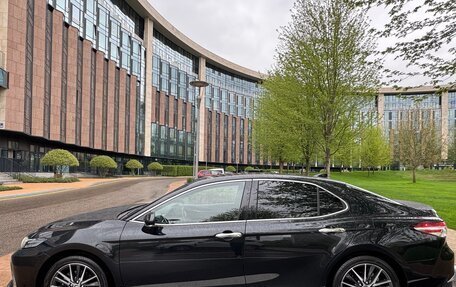 Toyota Camry, 2023 год, 3 390 000 рублей, 7 фотография