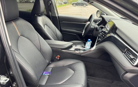 Toyota Camry, 2023 год, 3 390 000 рублей, 14 фотография