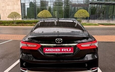 Toyota Camry, 2023 год, 3 390 000 рублей, 9 фотография