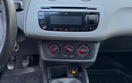 SEAT Ibiza IV рестайлинг 2, 2008 год, 400 000 рублей, 10 фотография