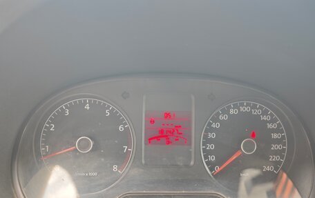 Volkswagen Polo VI (EU Market), 2011 год, 325 000 рублей, 11 фотография