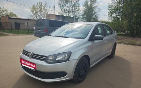 Volkswagen Polo VI (EU Market), 2011 год, 325 000 рублей, 3 фотография