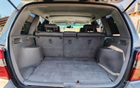 Toyota Highlander III, 2005 год, 800 000 рублей, 13 фотография