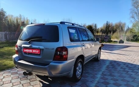 Toyota Highlander III, 2005 год, 800 000 рублей, 4 фотография